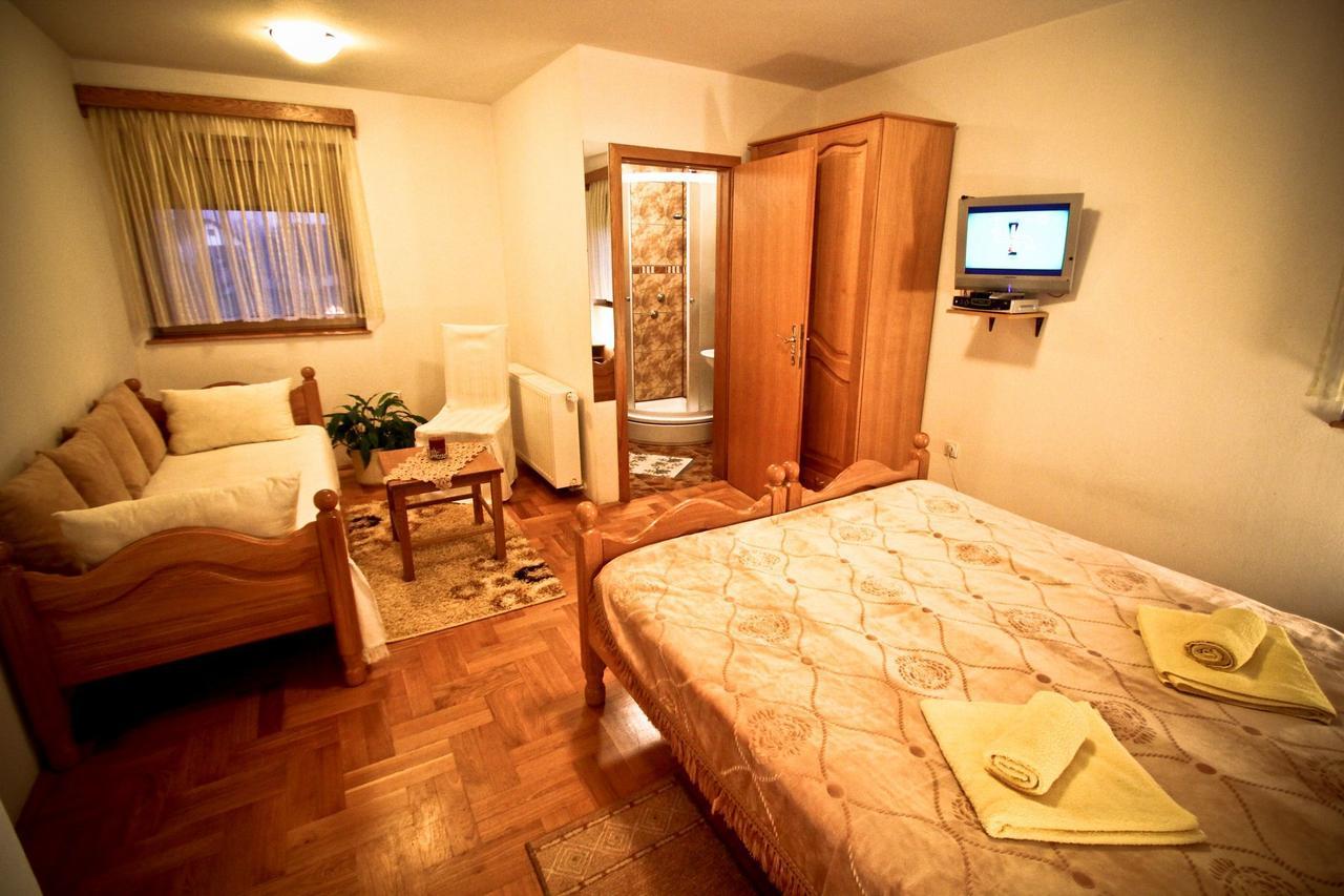 Kod Ribica Bed and Breakfast Jasenovac Εξωτερικό φωτογραφία